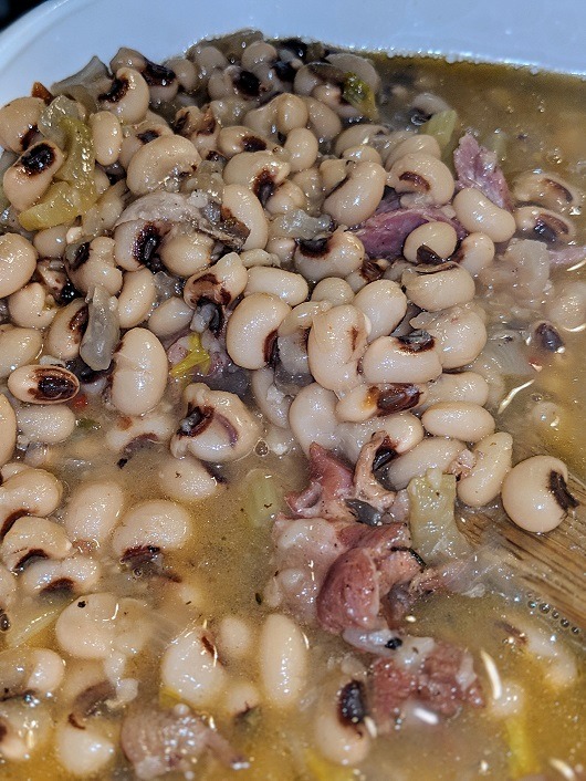 Black-eyed peas with hocks